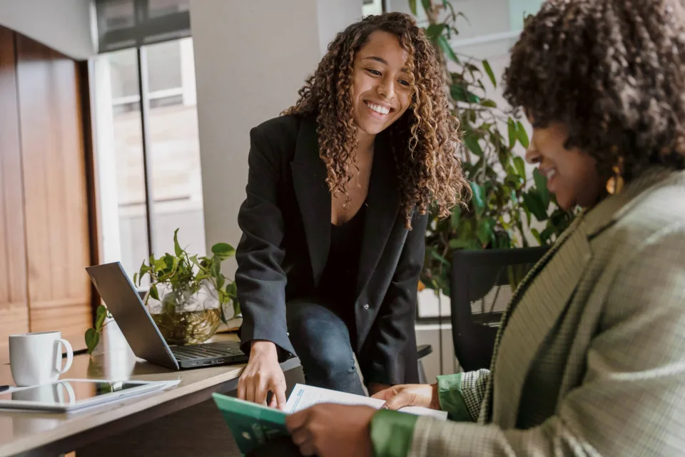 Työhaastatteluun valmistautuminen – Yleisimmät kysymykset ja vastaukset