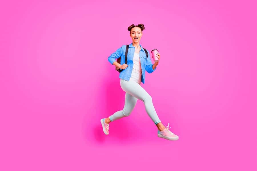 Onko aamuherääminen vaikeaa? Näillä 6 helpolla vinkillä herääminen ja työpäivän aloittaminen sujuvat mukavasti!