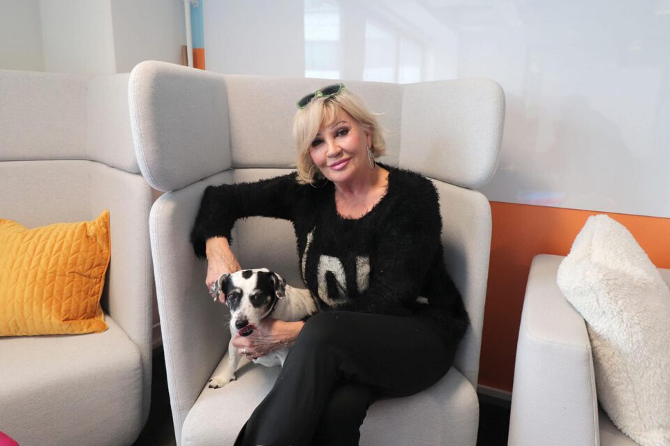 Näyttelijä Hannele Lauri on UKKO.fin tuore kevytyrittäjä: Osaamistaan ei saa myydä liian halvalla, eikä toisaalta saa olla ylihintainen