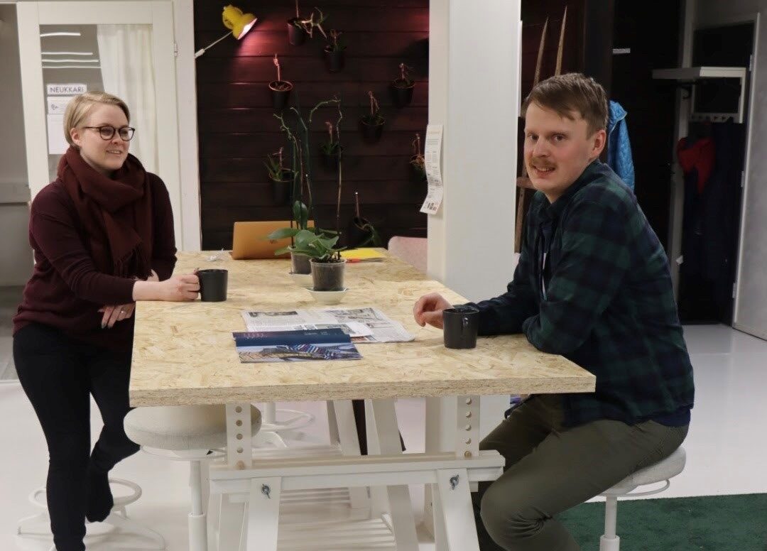 Hannu Jaakkola tekee etätöitä Lapissa.