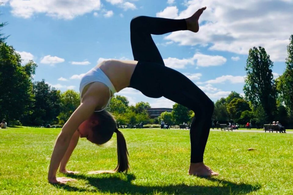 Joogaopettaja Henriikka: Kevytyrittäjänä saan tehdä mitä rakastan!