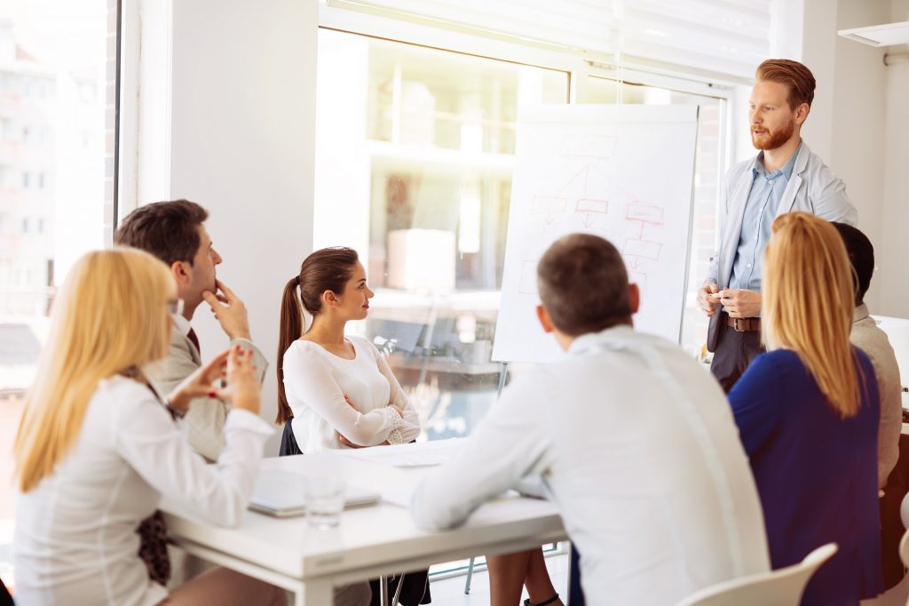 Konsultti ja asiantuntija: UKKO.fi-kevytyrittäjänä keskityt avainosaamiseesi!