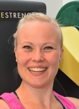 kuvassa kevytyrittäjä miia numminen