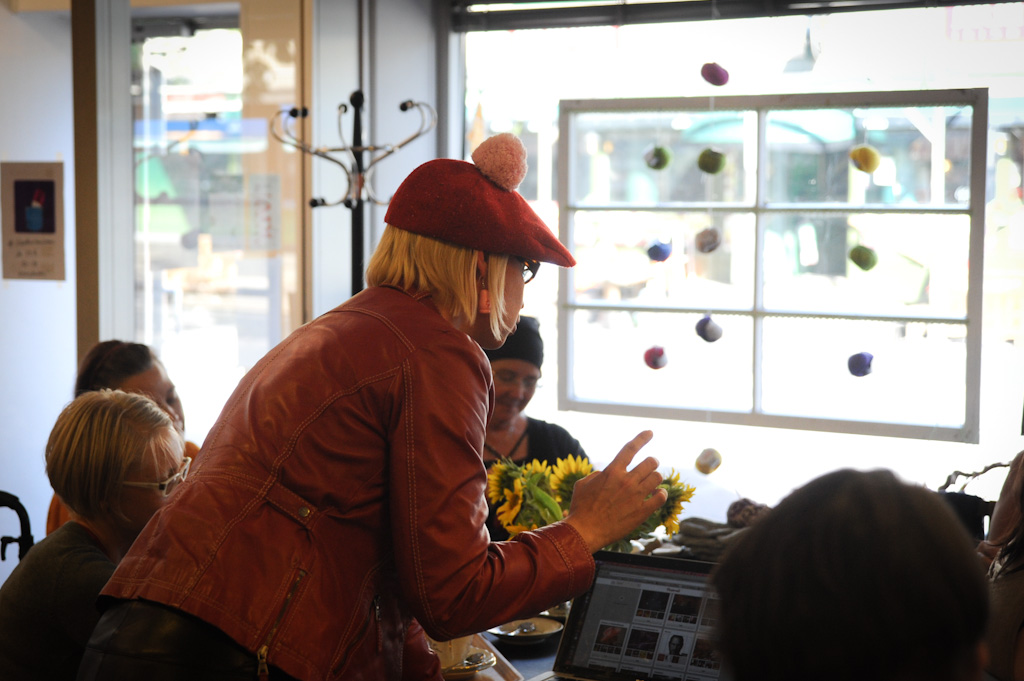 Pauliina työn touhussa, kuvan on ottanut Antti Keskitalo