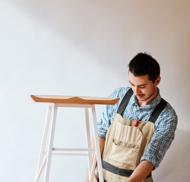 Puuseppä kevytyrittäjänä