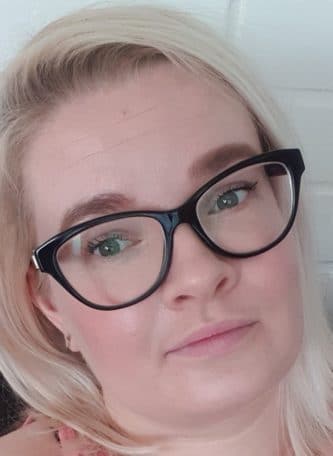 kuvassa kevytyrittäjä sonja suomela
