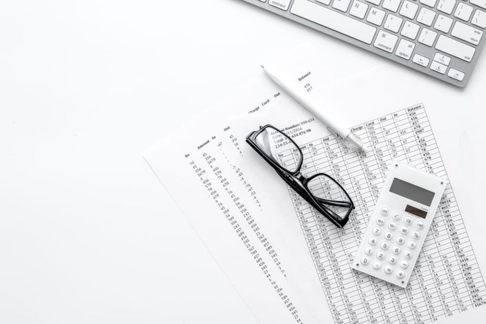 Yrittäjän tiliöinti, tällä ohjeella selviät siitä!