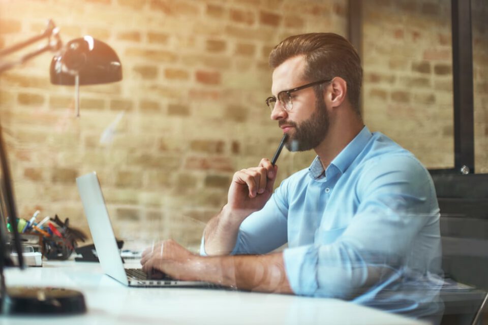 Toiminimen lopettaminen – ohjeet lopettamiseen ja keskeyttämiseen