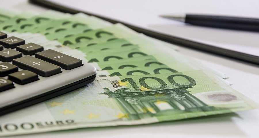 YEL-maksun muutokset tehdään tulojen mukaisesti