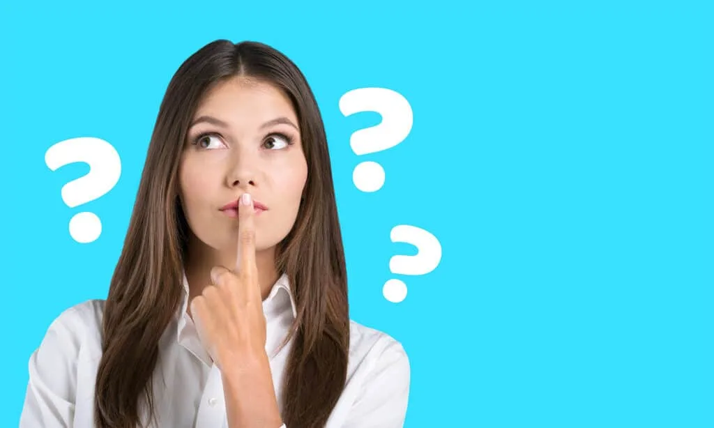 Kuvassa pohditaan kevytyrittäjyyttä