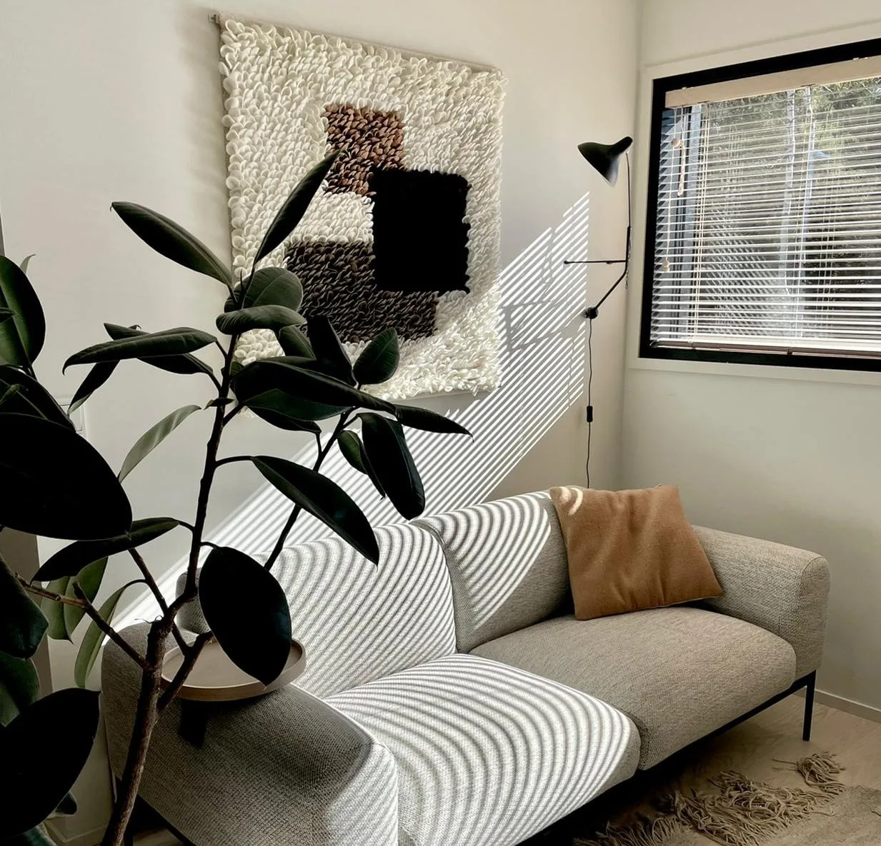 Tekstiili toimii myös modernina seinäryijynä