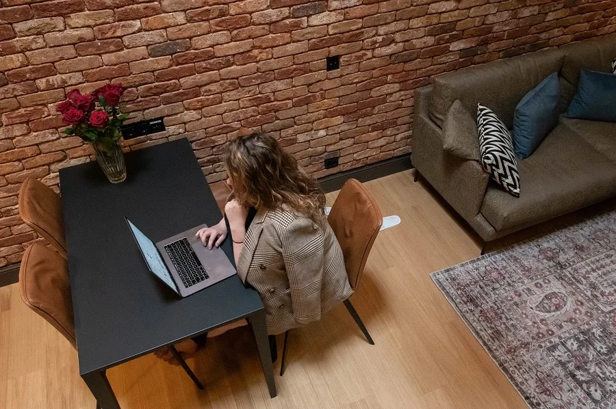 Veera Bianca töissä